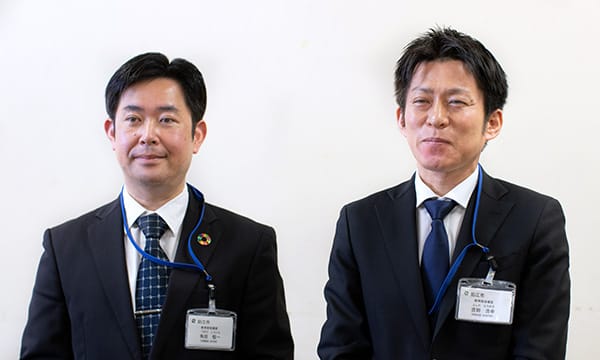 角田様と吉田様が並んでいる写真
